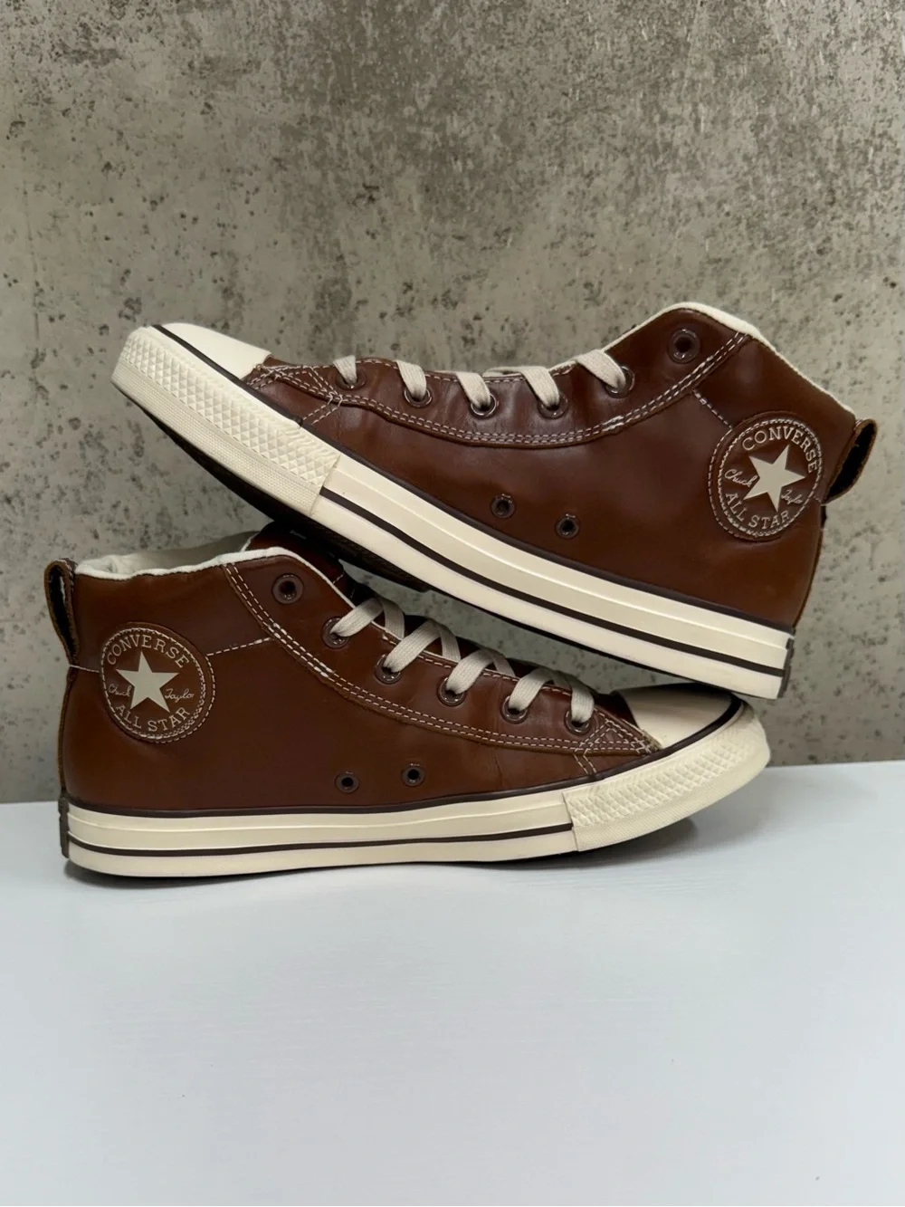 Converse Chuck Taylor Pinecone Brown Leather Sneakers Men’s 8